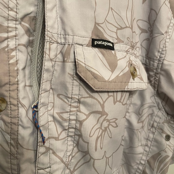 Patagonia Casual Button Down Shirt - Gray and Blue - Picture 3 of 12